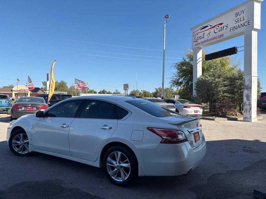 Nissan Altima 4dr Sdn I4 2.5 SV 2013