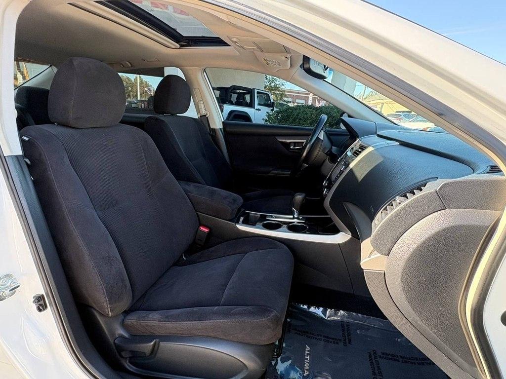 Nissan Altima 4dr Sdn I4 2.5 SV 2013