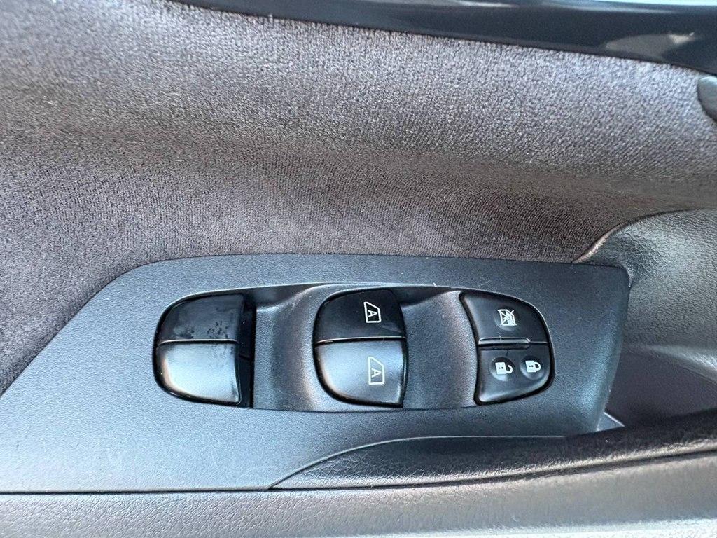 Nissan Altima 4dr Sdn I4 2.5 SV 2013