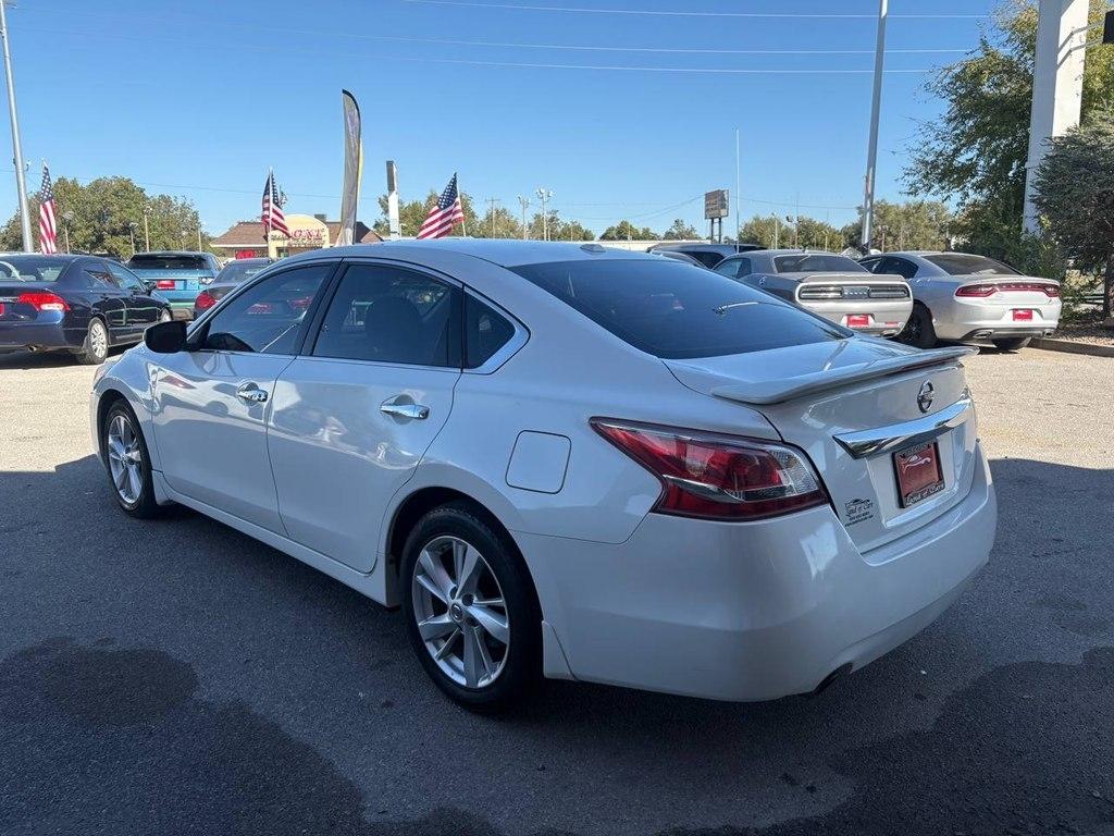 Nissan Altima 4dr Sdn I4 2.5 SV 2013