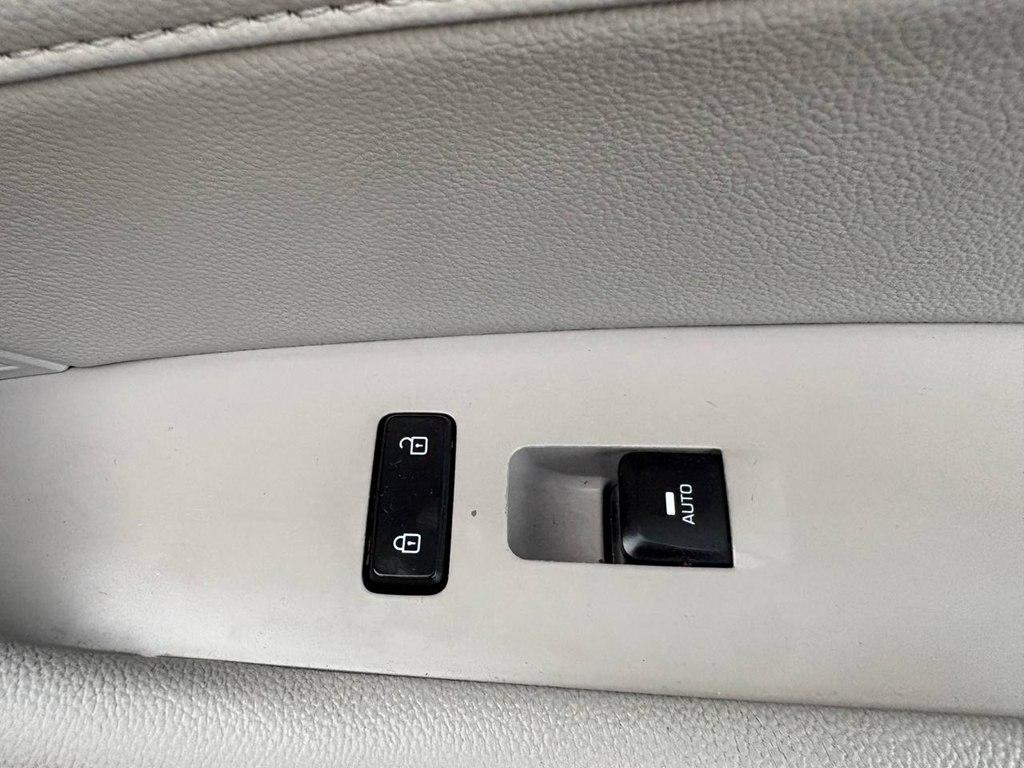 Hyundai Sonata 4dr Sdn 2.4L Limited PZEV 2016