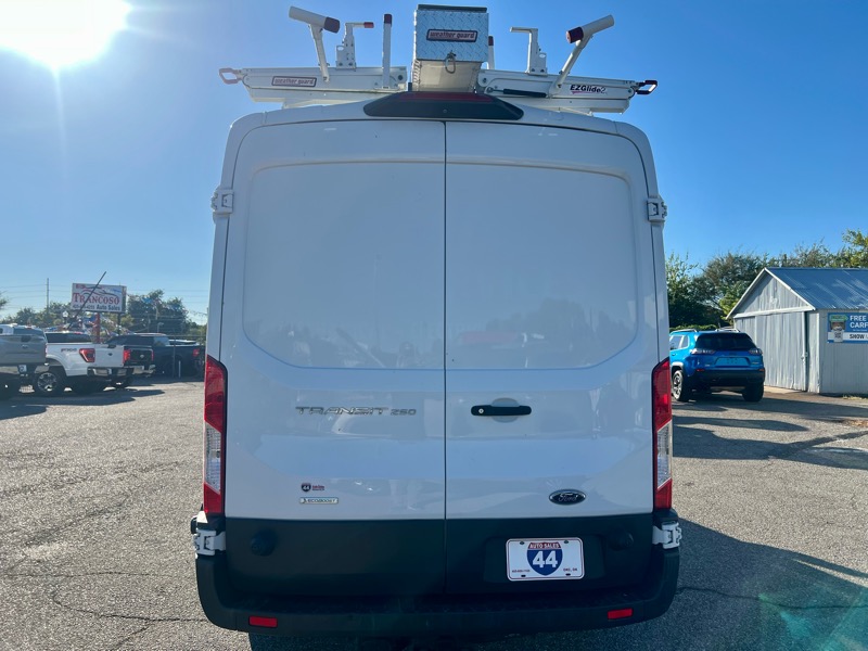 Ford Transit 250 Van Med. Roof w/Sliding Pass. 148-in. WB 2018 Ford Transit 250 Van Med. Roof w/Sliding Pass. 148-in. WB 2018
