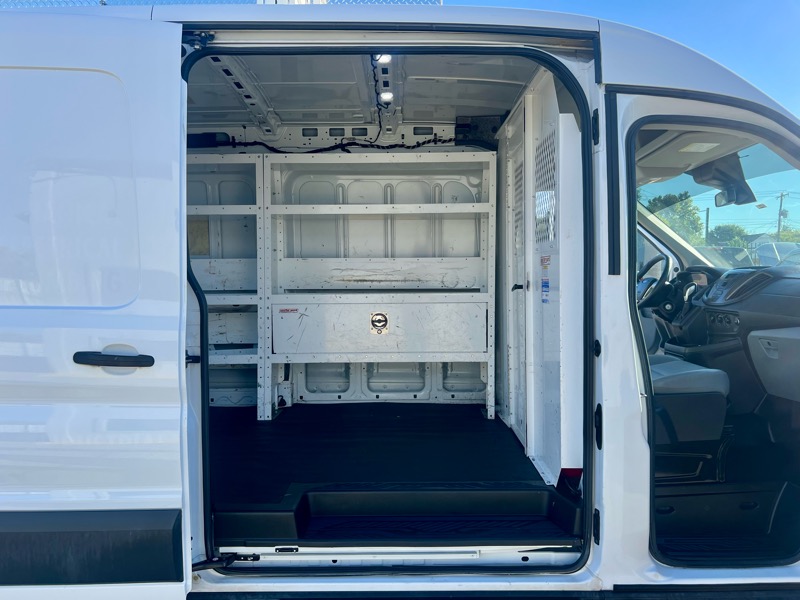 Ford Transit 250 Van Med. Roof w/Sliding Pass. 148-in. WB 2018 Ford Transit 250 Van Med. Roof w/Sliding Pass. 148-in. WB 2018