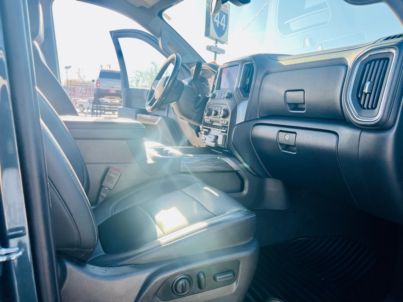 Chevrolet Silverado 1500 LTZ Crew Cab 4WD 2020