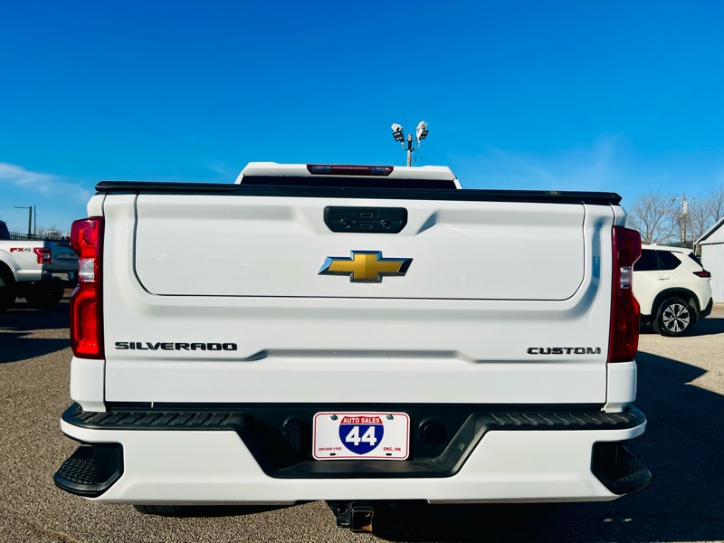 Chevrolet Silverado 1500 Limited Custom Crew Cab Short Box 2WD 2022