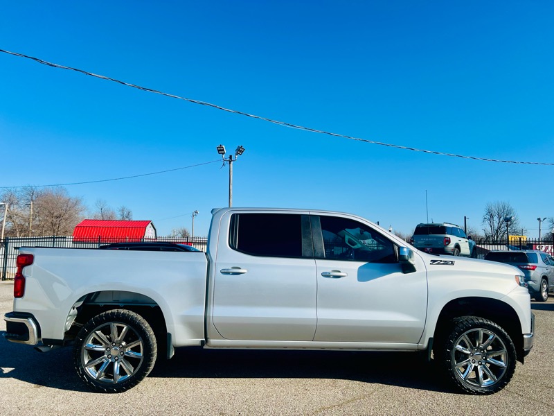 Chevrolet Silverado 1500 LT Crew Cab 4WD 2021