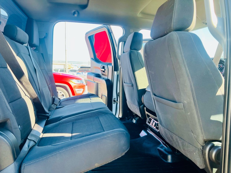 Chevrolet Silverado 1500 LT Crew Cab 4WD 2021