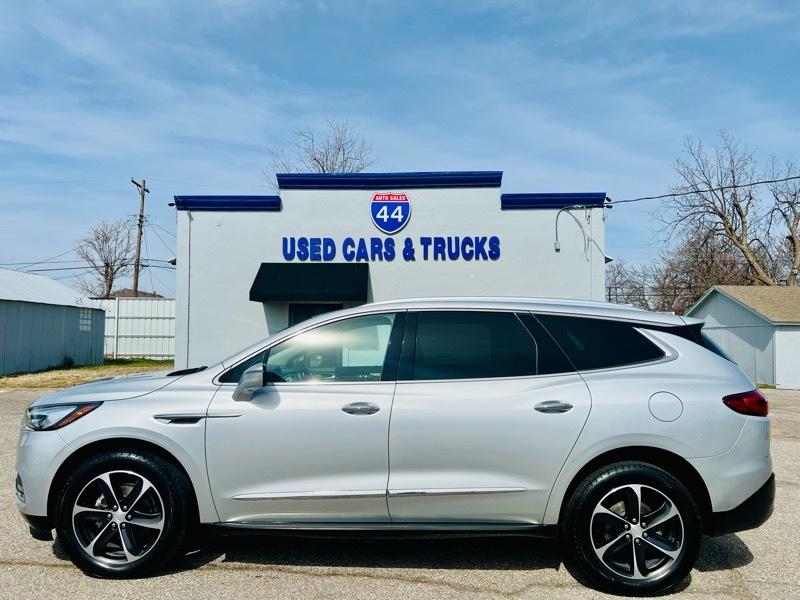 Buick Enclave Essence FWD 2021