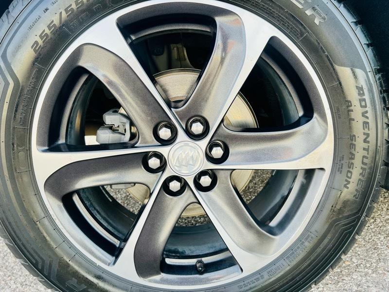 Buick Enclave Essence FWD 2021