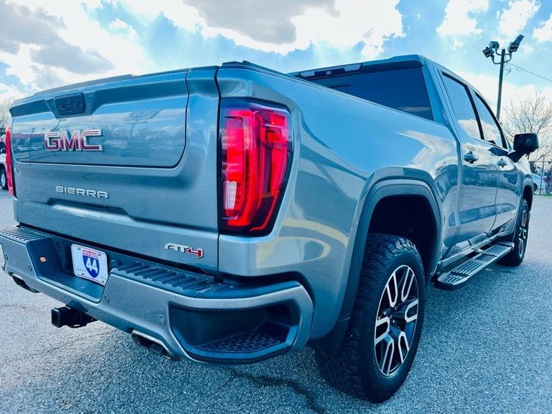 GMC Sierra 1500 AT4 Crew Cab Long Box 4WD 2019