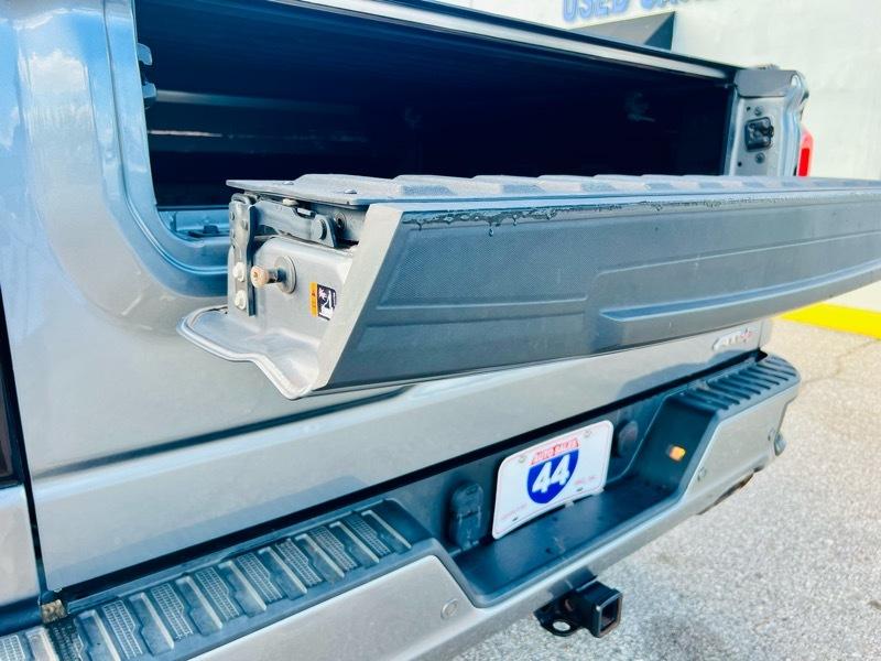 GMC Sierra 1500 AT4 Crew Cab Long Box 4WD 2019