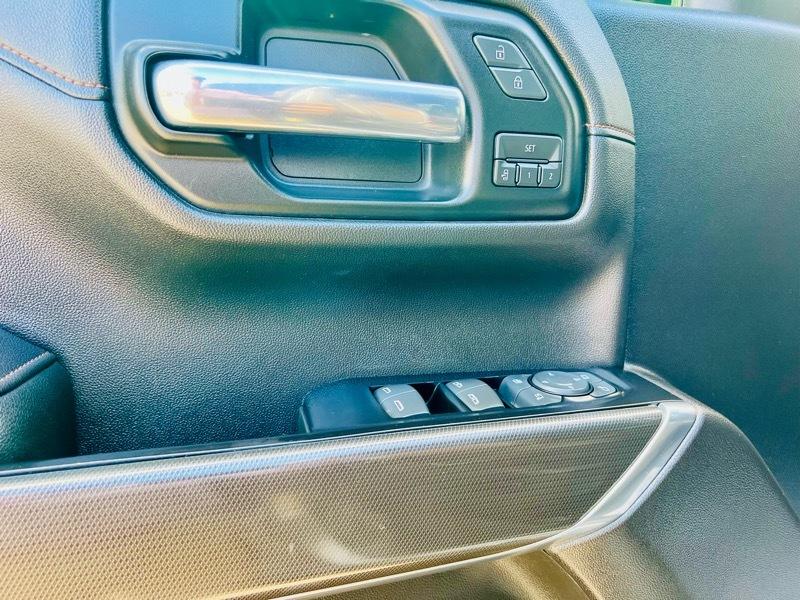 GMC Sierra 1500 AT4 Crew Cab Long Box 4WD 2019