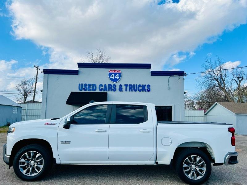 Chevrolet Silverado 1500 LT Crew Cab 4WD 2021