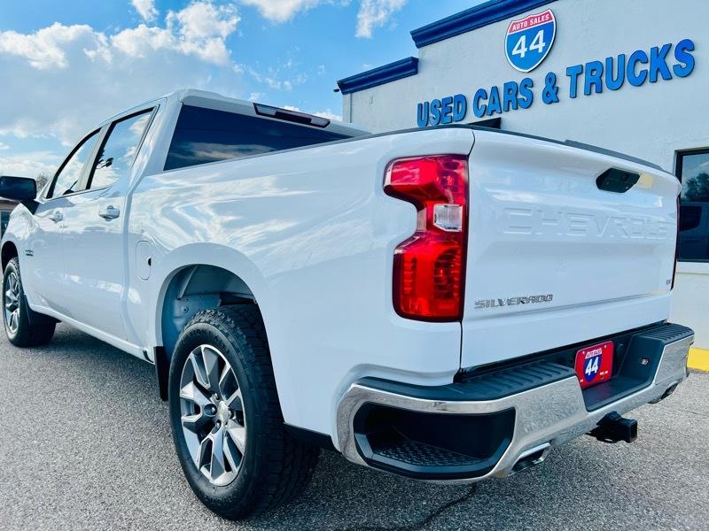 Chevrolet Silverado 1500 LT Crew Cab 4WD 2021