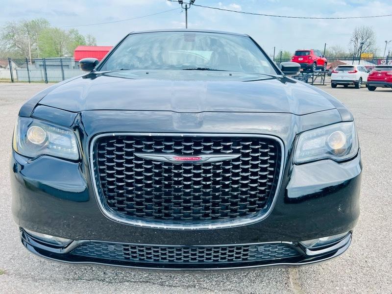 Chrysler 300 S V6 RWD 2021