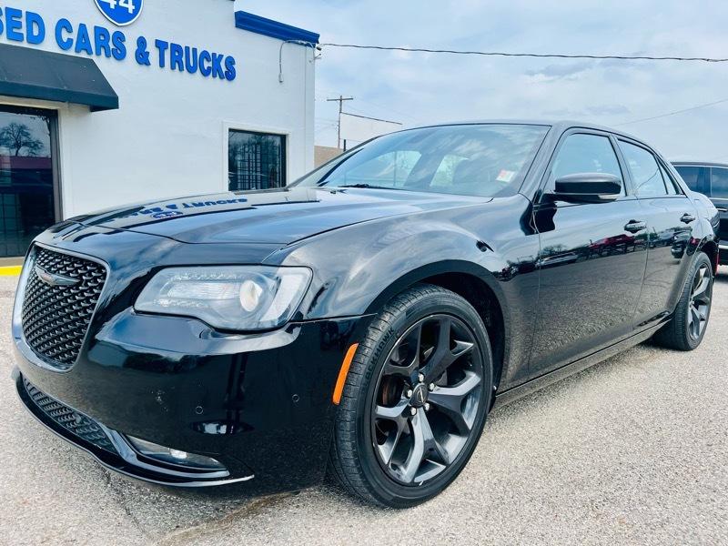 Chrysler 300 S V6 RWD 2021