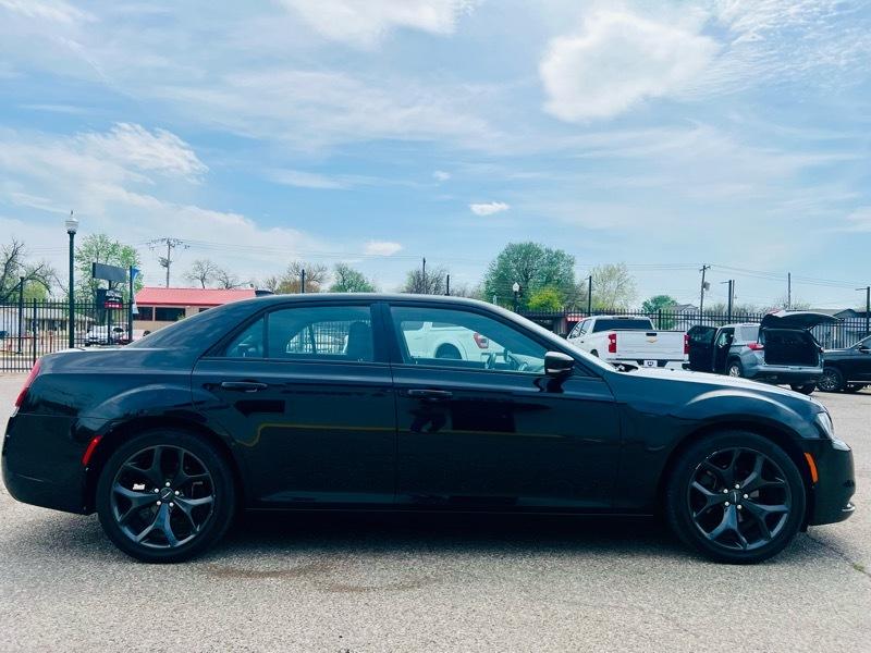 Chrysler 300 S V6 RWD 2021