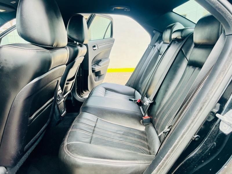 Chrysler 300 S V6 RWD 2021