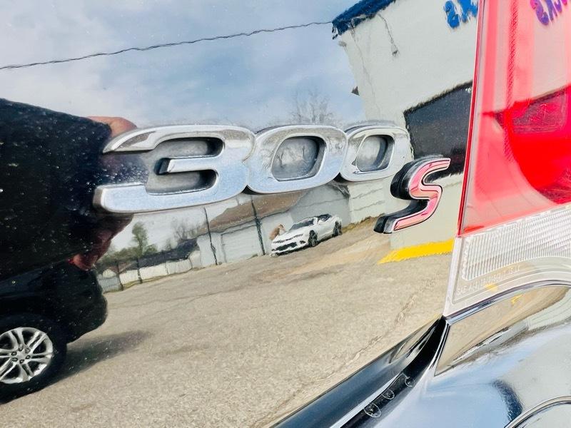 Chrysler 300 S V6 RWD 2021