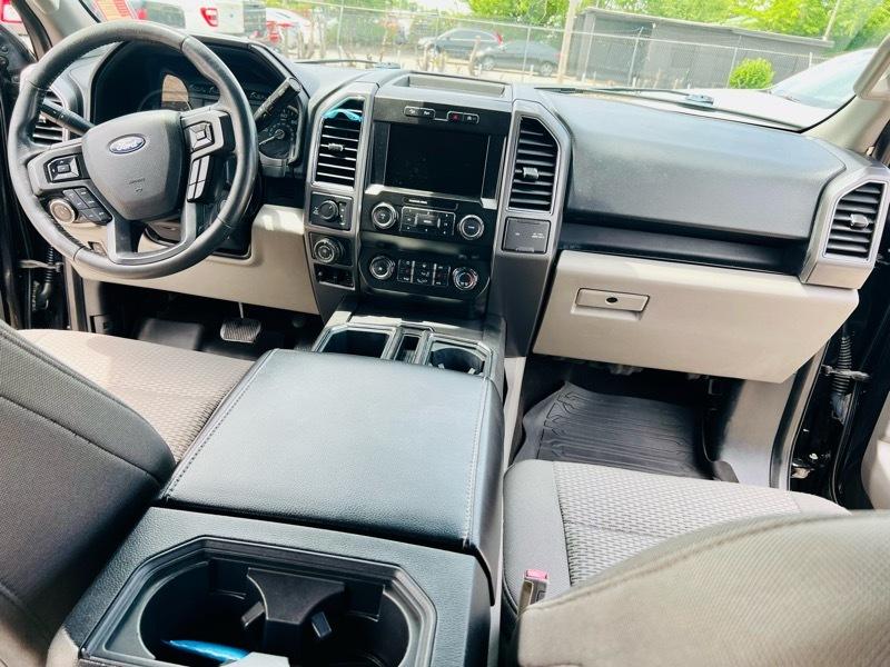 Ford F-150 XLT 4WD 2019