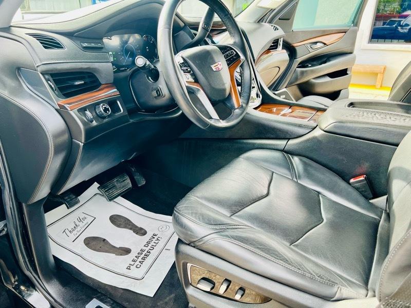 Cadillac Escalade ESV 2WD Luxury 2018