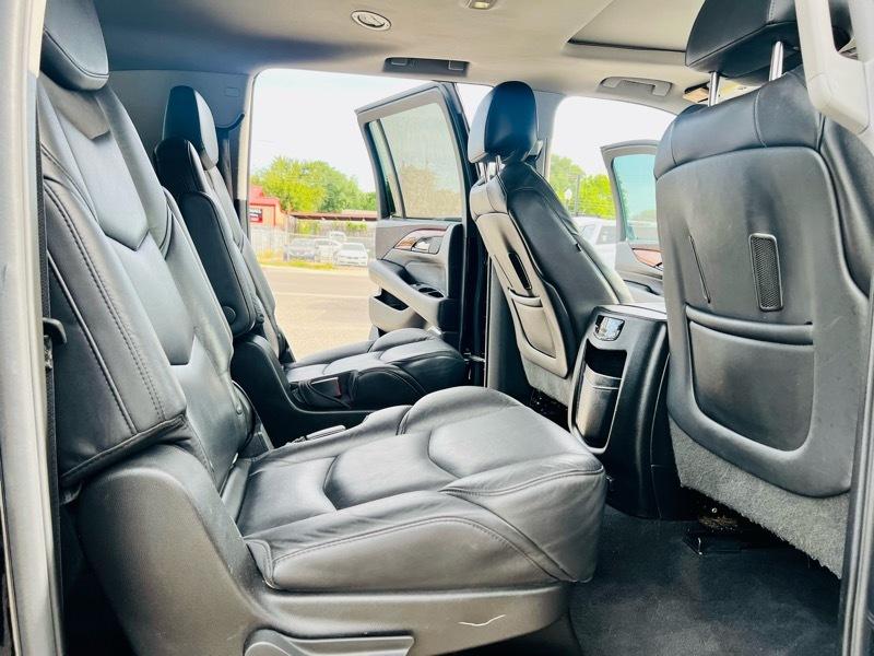 Cadillac Escalade ESV 2WD Luxury 2018