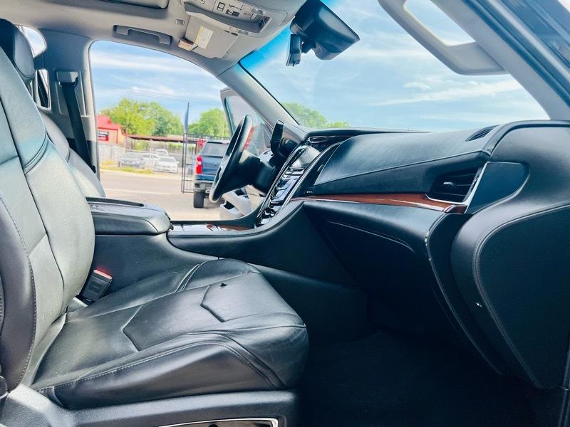 Cadillac Escalade ESV 2WD Luxury 2018