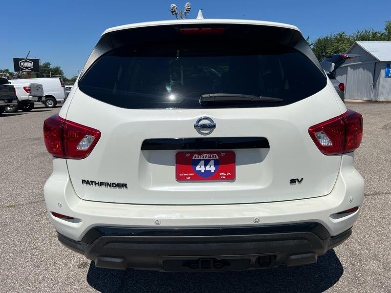 Nissan Pathfinder SV 2020