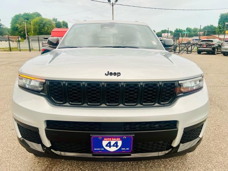 Jeep Grand Cherokee L Laredo 4WD 2023