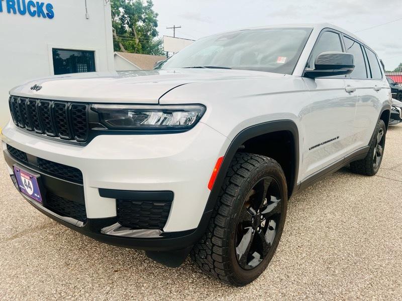 Jeep Grand Cherokee L Laredo 4WD 2023