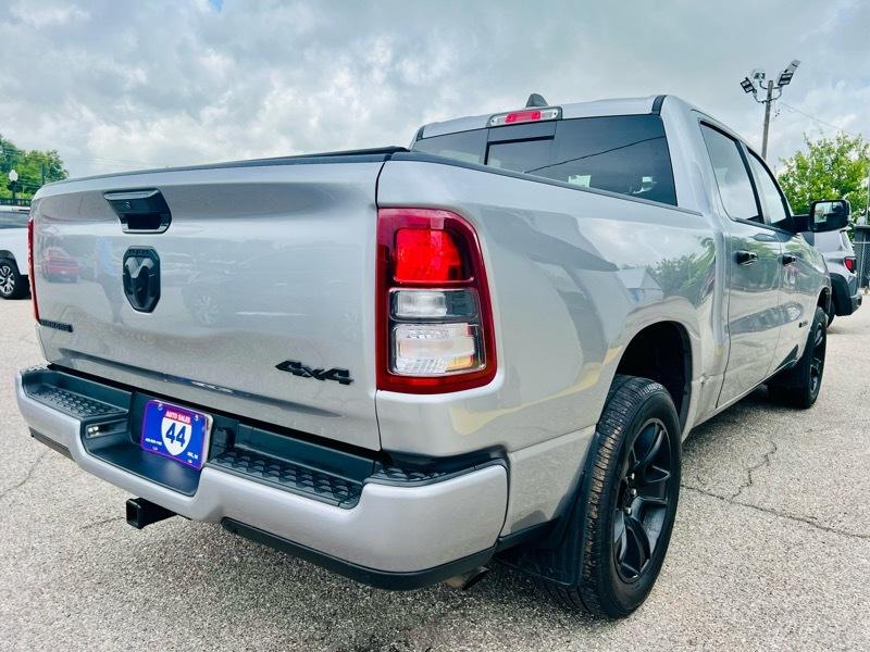 RAM 1500 Big Horn Crew Cab SWB 4WD 2023