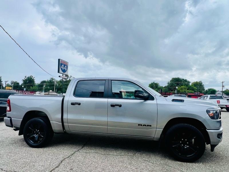 RAM 1500 Big Horn Crew Cab SWB 4WD 2023