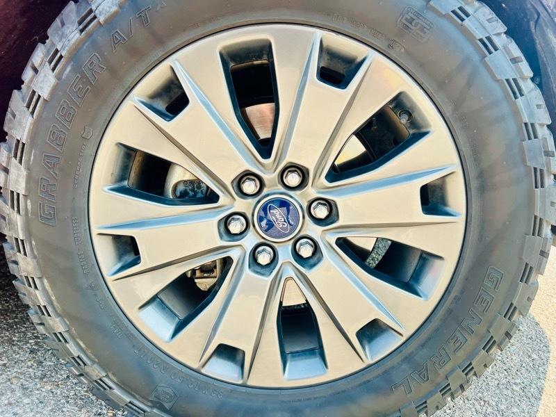 Ford F-150 2WD SuperCrew 145" STX 2020