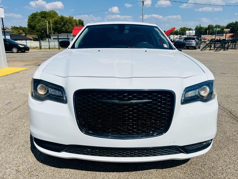Chrysler 300 Touring 2023