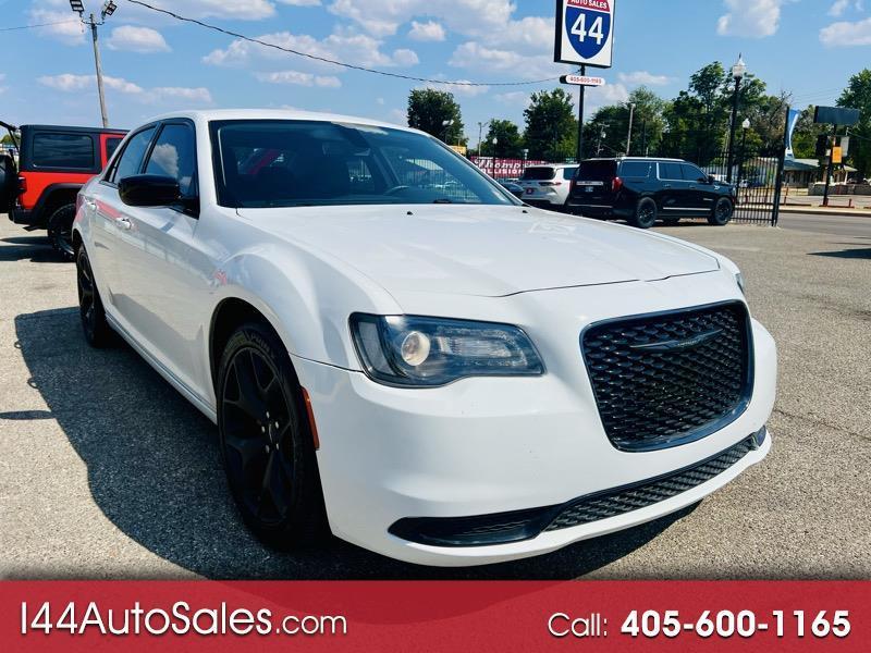 2023 Chrysler 300 Touring