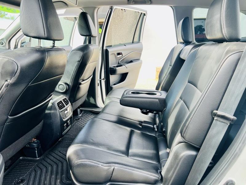 Honda Pilot EX-L w/Navigation and RES 2019