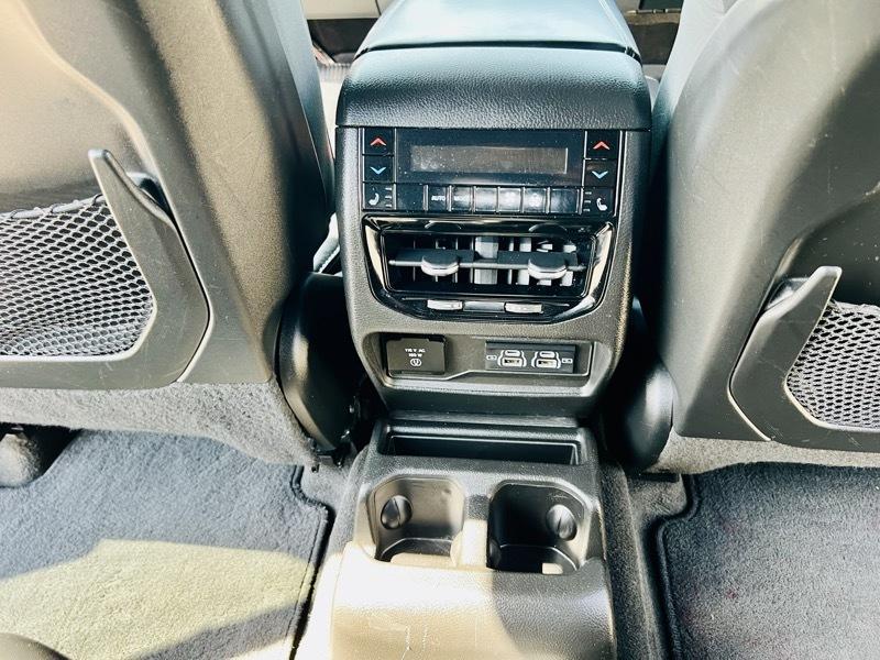 Jeep Grand Cherokee L Overland 4WD 2021