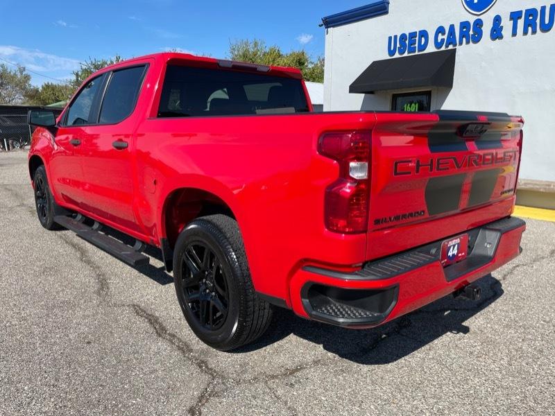 Chevrolet Silverado 1500 Custom Crew Cab 2WD 2023