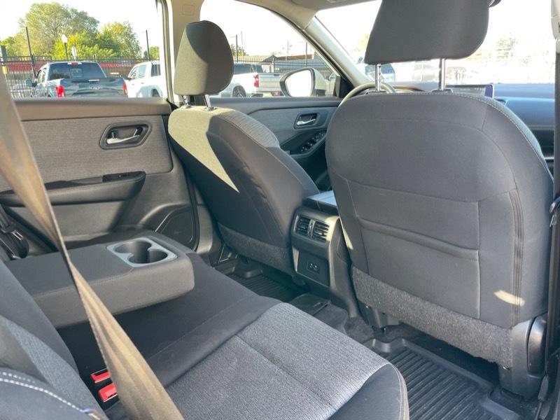 Nissan Rogue SV 2023