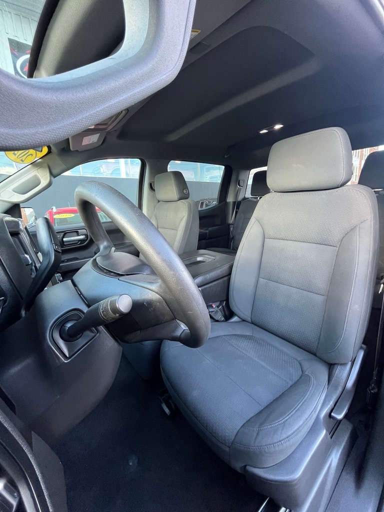 Chevrolet Silverado 1500 4WD Crew Cab 147" Custom 2020