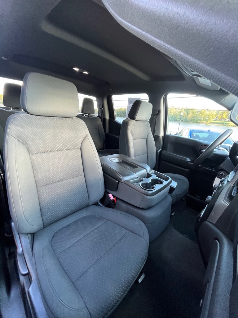 Chevrolet Silverado 1500 4WD Crew Cab 147" Custom 2020