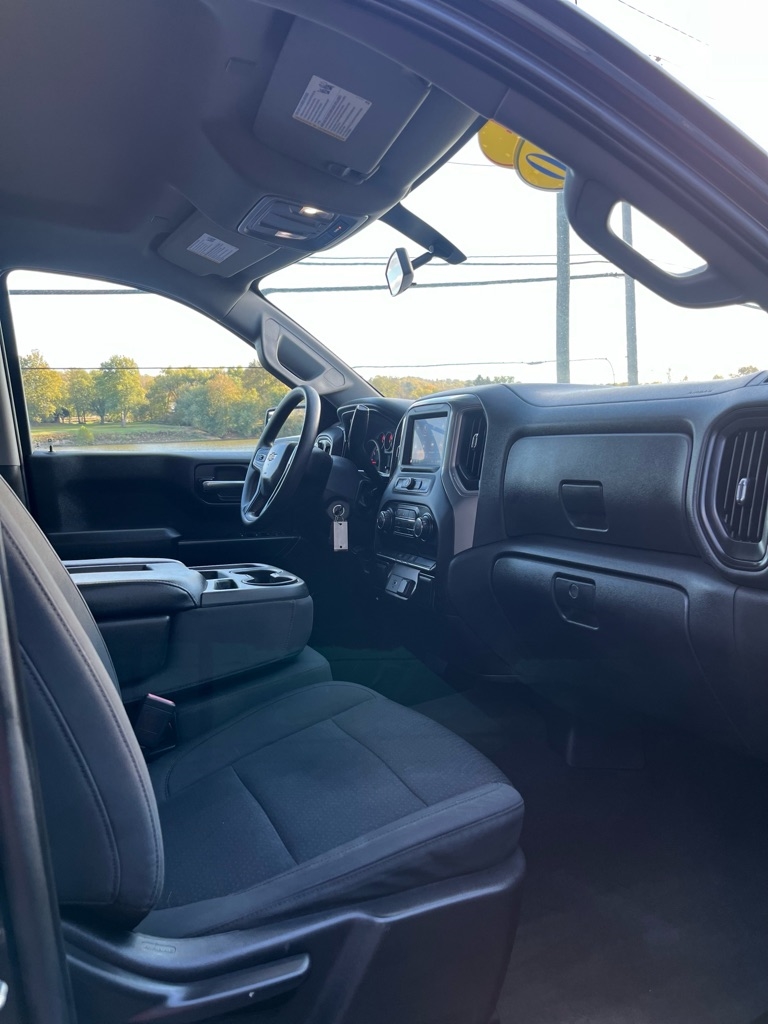 Chevrolet Silverado 1500 4WD Crew Cab 147" Custom 2020