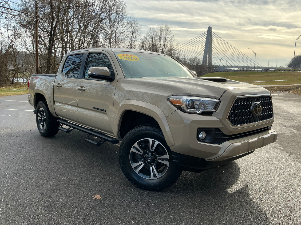 2019 Toyota Tacoma TRD Sport's photo
