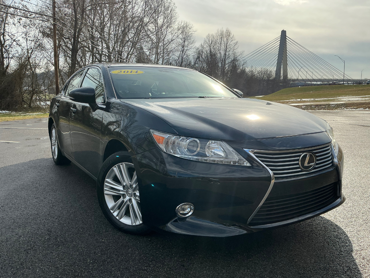 2014 Lexus ES 350's photo
