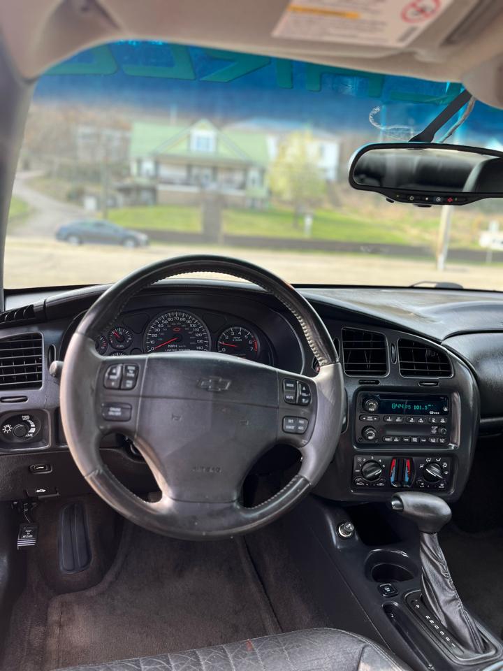 Chevrolet Monte Carlo 2dr Cpe SS 2002