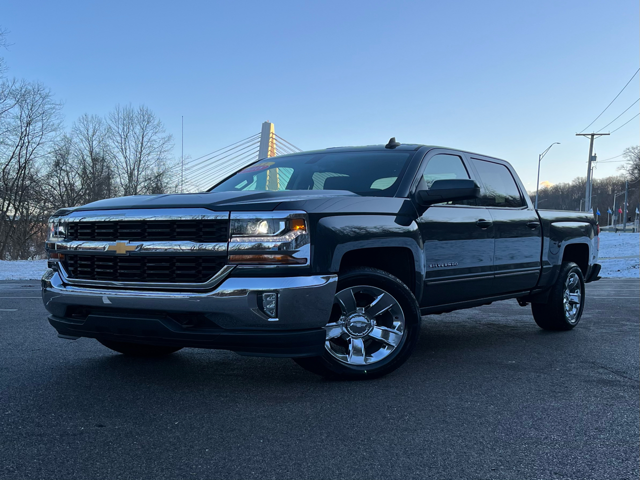 2018 Chevrolet Silverado 1500 4WD Crew Cab 143.5" LT w/1LT