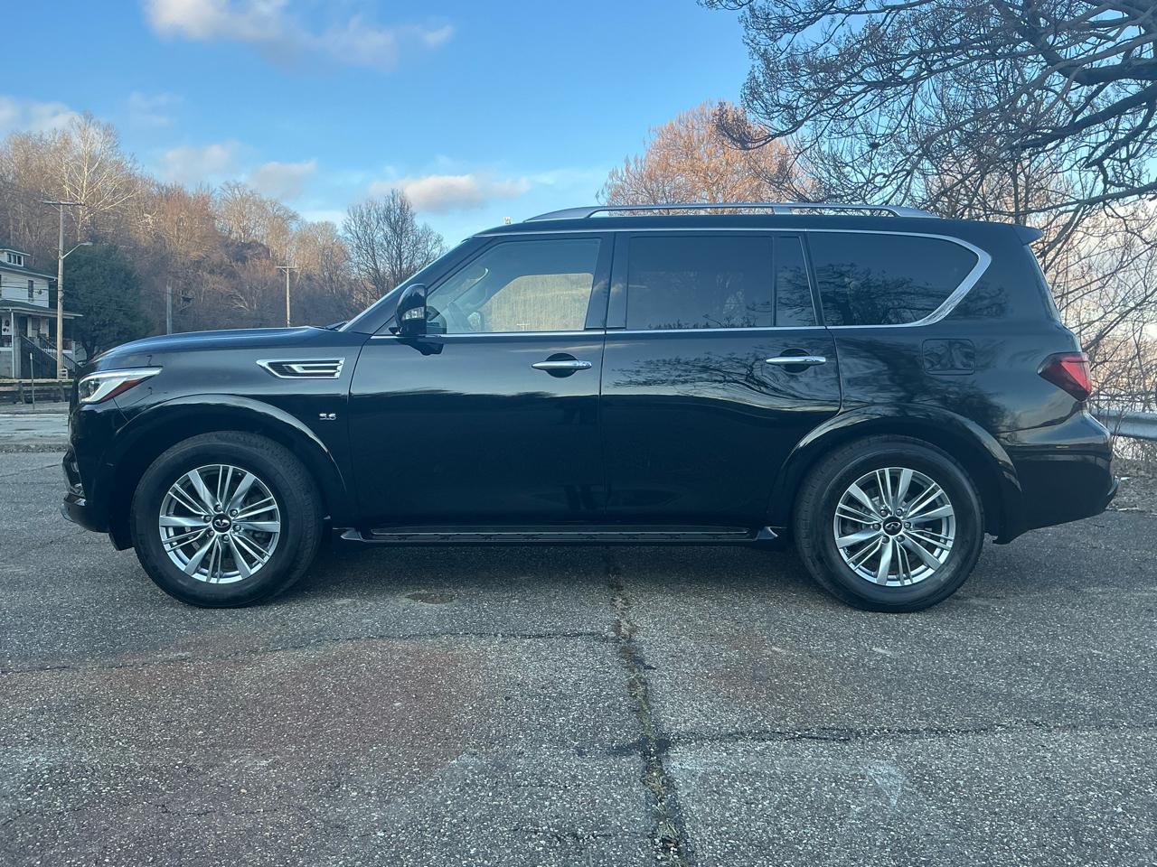 Infiniti QX80 LUXE AWD 2020