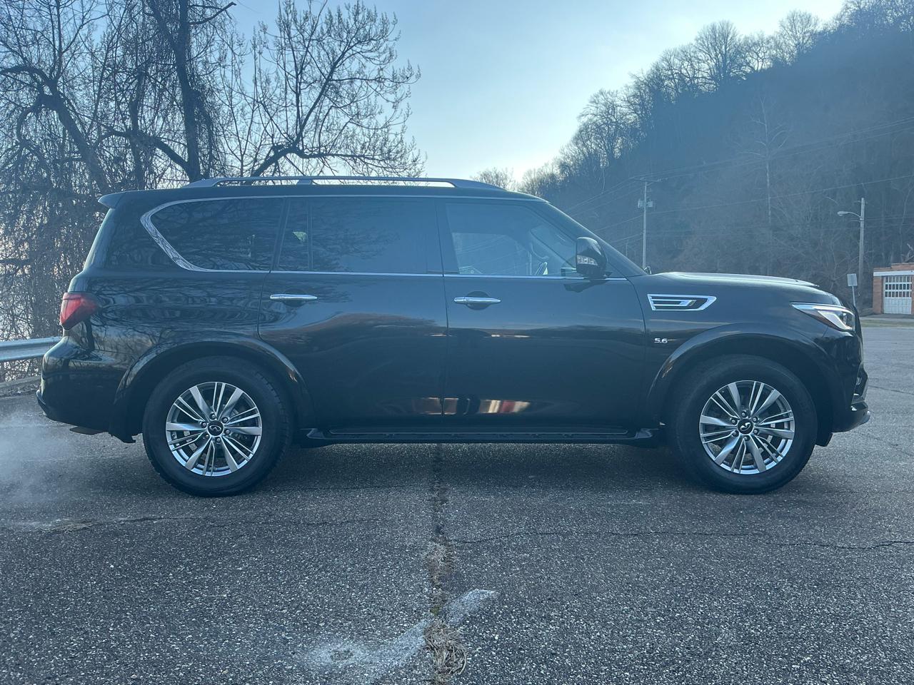 Infiniti QX80 LUXE AWD 2020