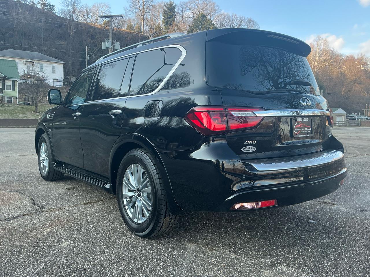 Infiniti QX80 LUXE AWD 2020