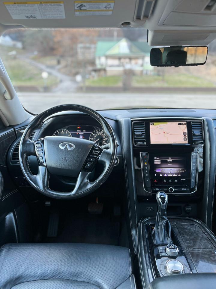 Infiniti QX80 LUXE AWD 2020
